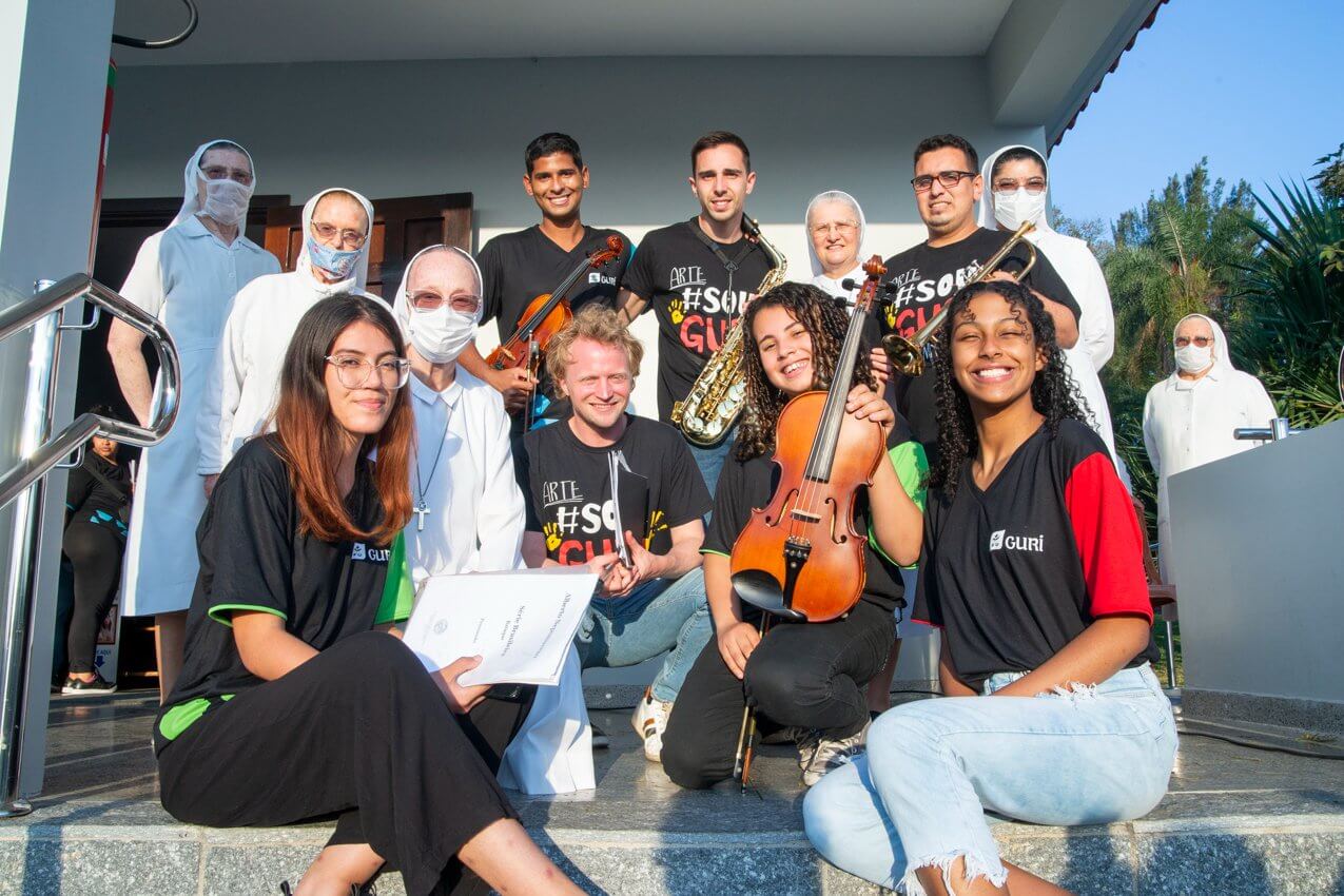 Orquestra De Cordas E Ricciotti Hosp. Santa Marcelina Itaquera